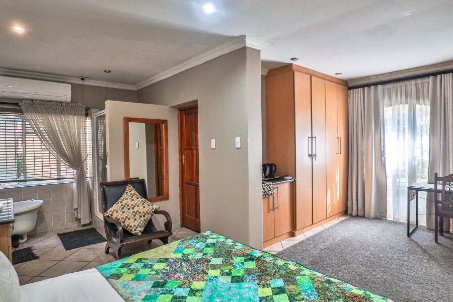 11 Bedroom Property for Sale in Protea Park North West
